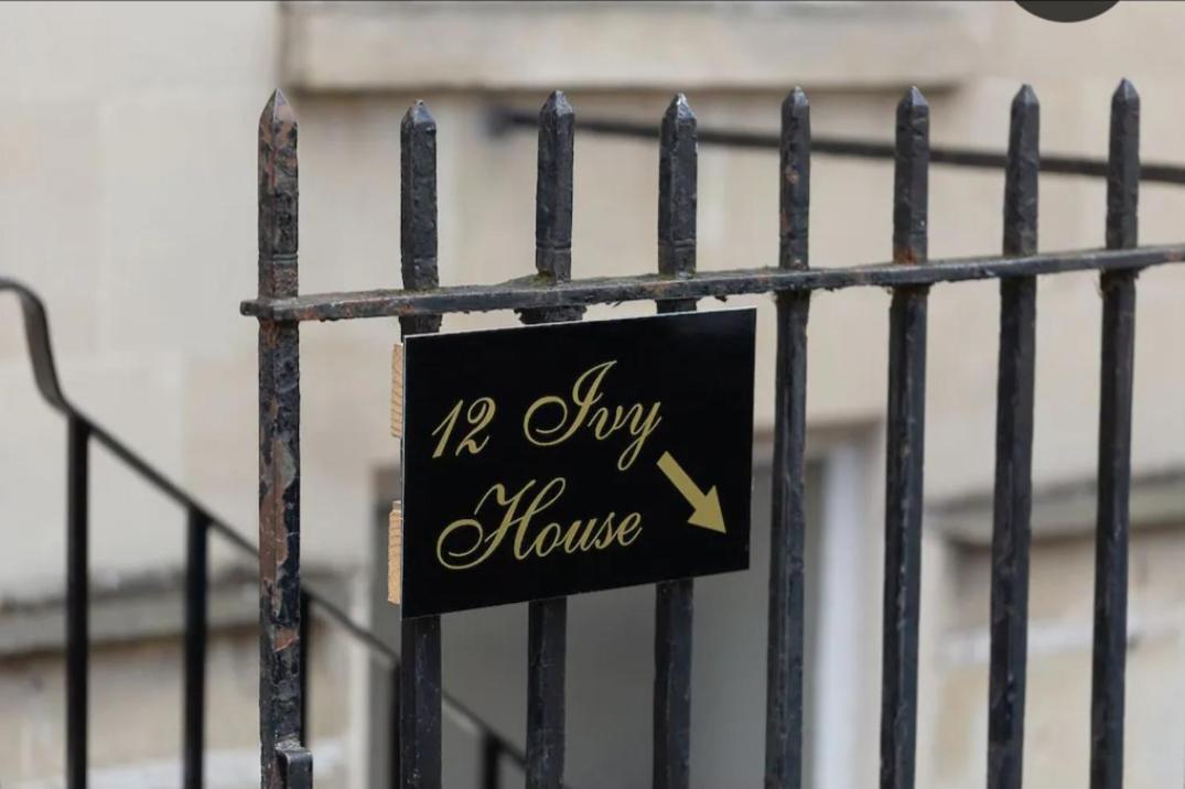 バース Ivy Houseヴィラ エクステリア 写真
